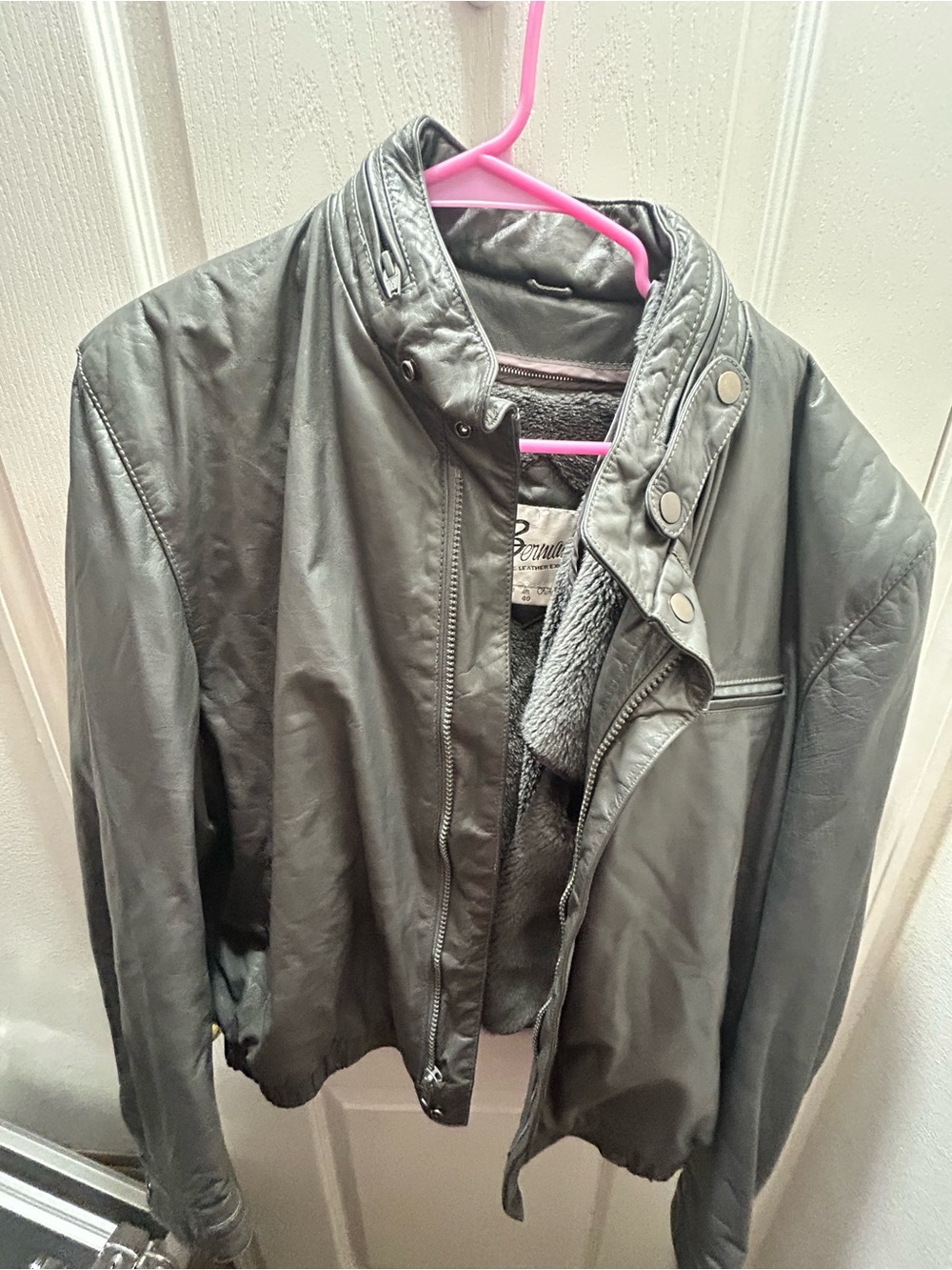 Vintages Men’s Classic Black Leather Jacket - Shearling Lined Size 40